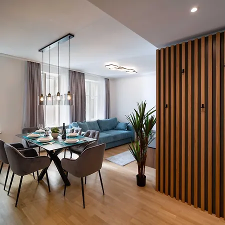 Altstadt-app. Domblick! Apartmán *